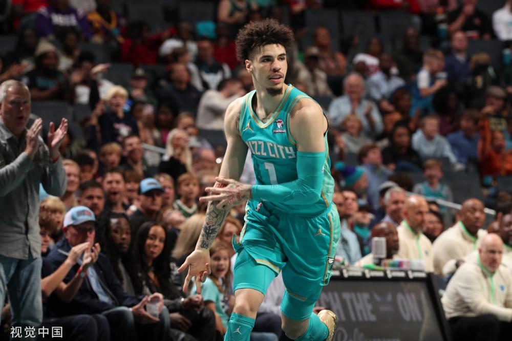 在攻守平衡 在攻守平衡